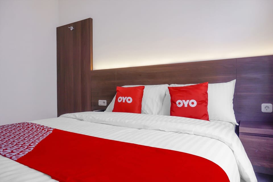 Standard Double Room | Laptop workspace, free WiFi, bed sheets