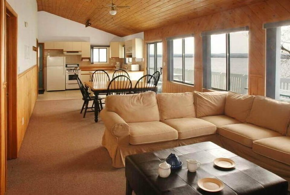 Deluxe Cottage, 3 Bedrooms, Fireplace, Lake View | Living area | Flat-screen TV