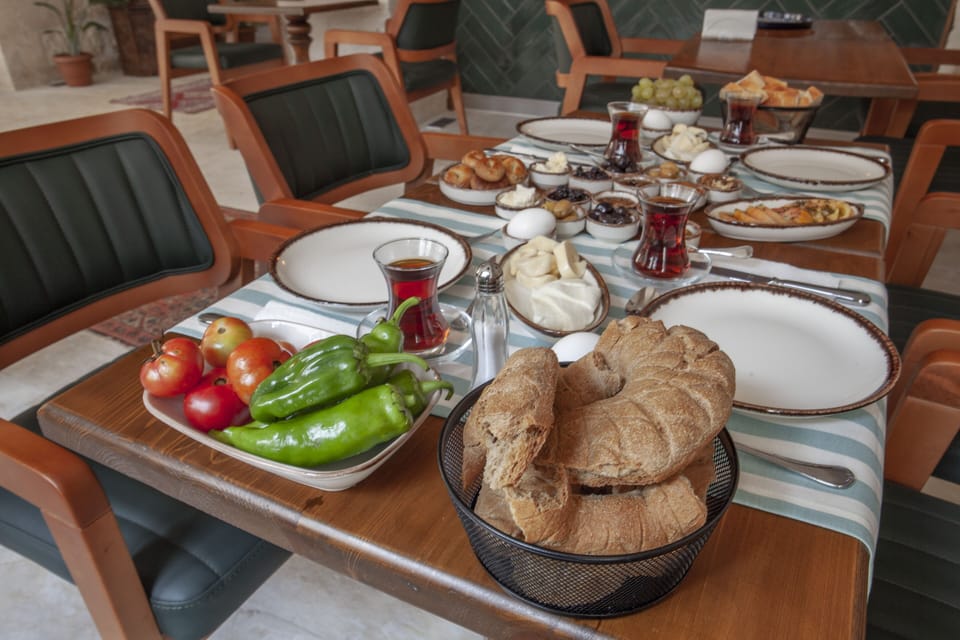 Free daily cooked-to-order breakfast