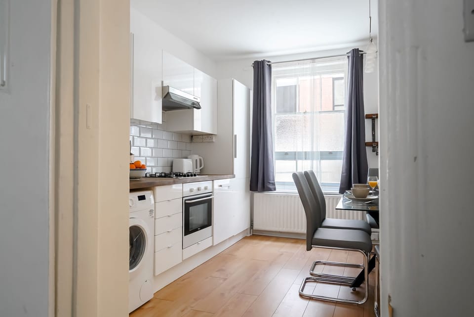The kitchen and dining area