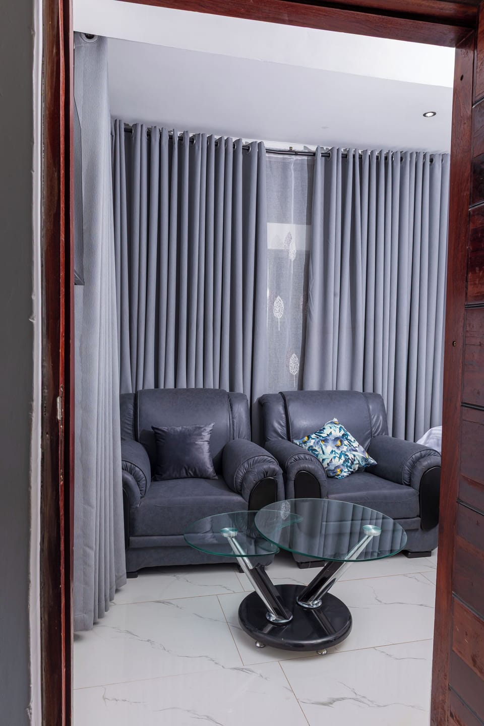 Room, 1 King Bed | Individually furnished, laptop workspace, free WiFi, bed sheets