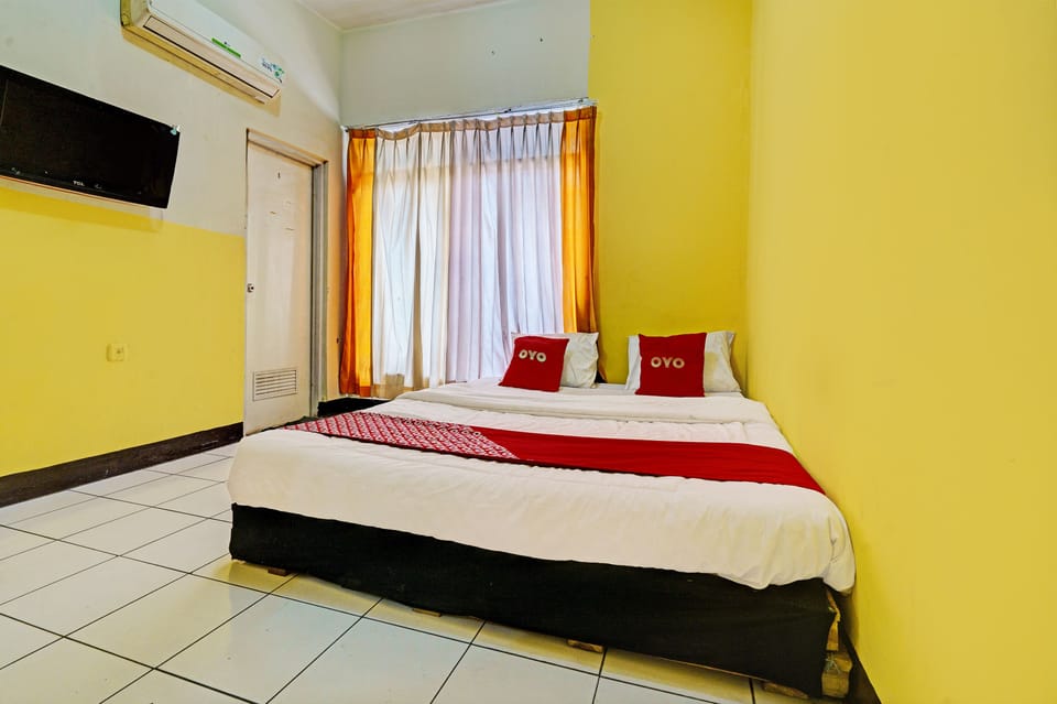 Deluxe Double Room | Free WiFi, bed sheets