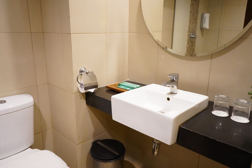 Superior Twin Room | Bathroom