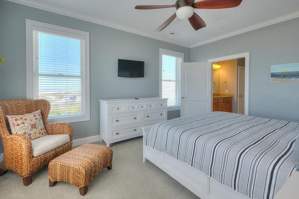 Bedroom 
GW 5.6.24