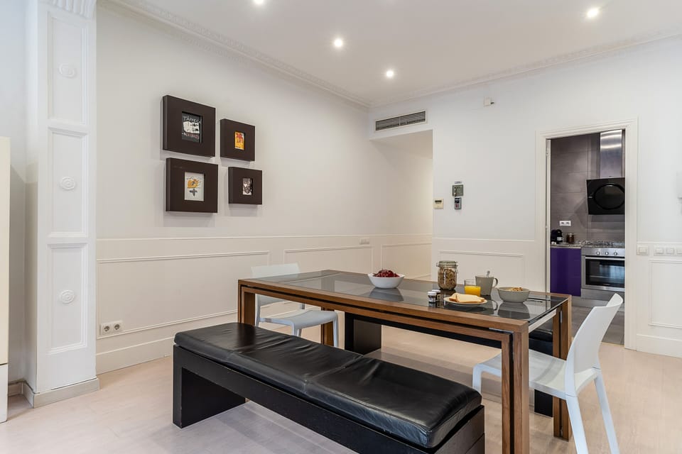 Family Apartment, City View | Living area