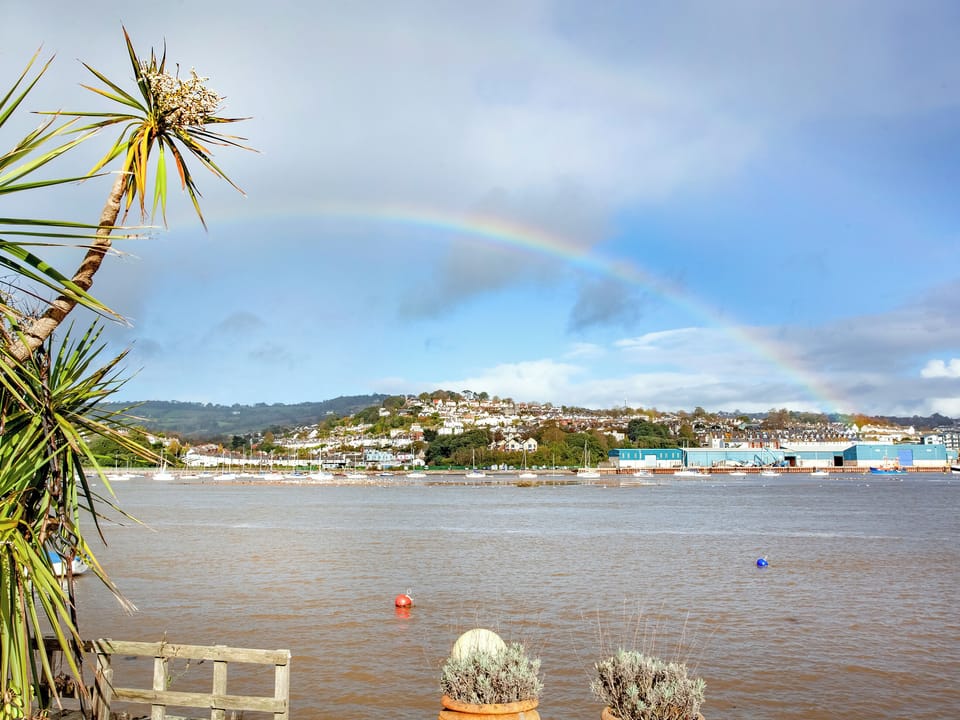 Surrounding area | Port View Cottage, Shaldon