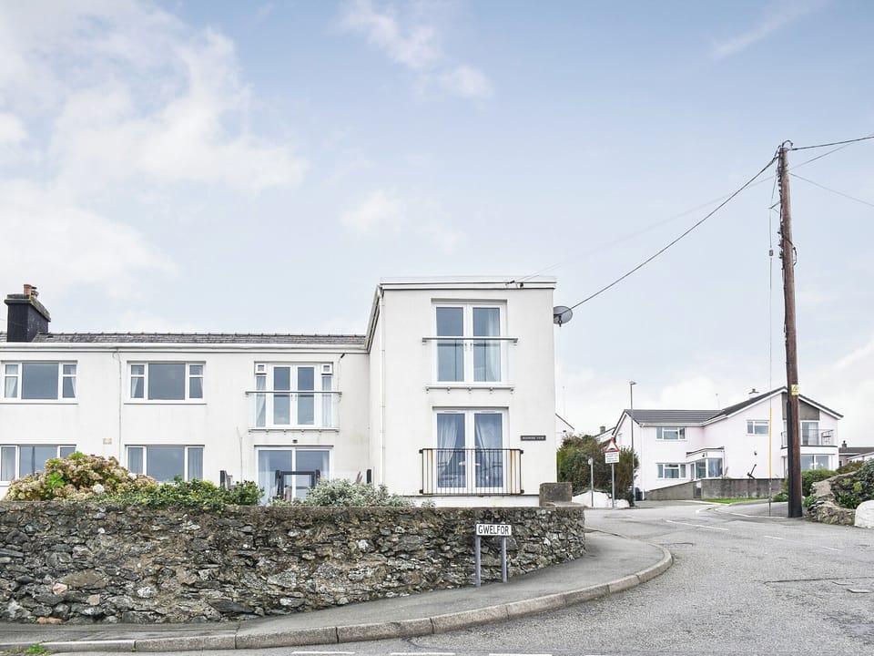 Exterior | Seashell Cove, Cemaes Bay