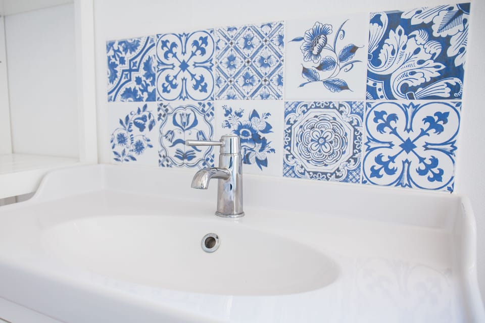 Twin Room, Private Bathroom, Garden View | Individually decorated, laptop workspace, blackout drapes, travel crib