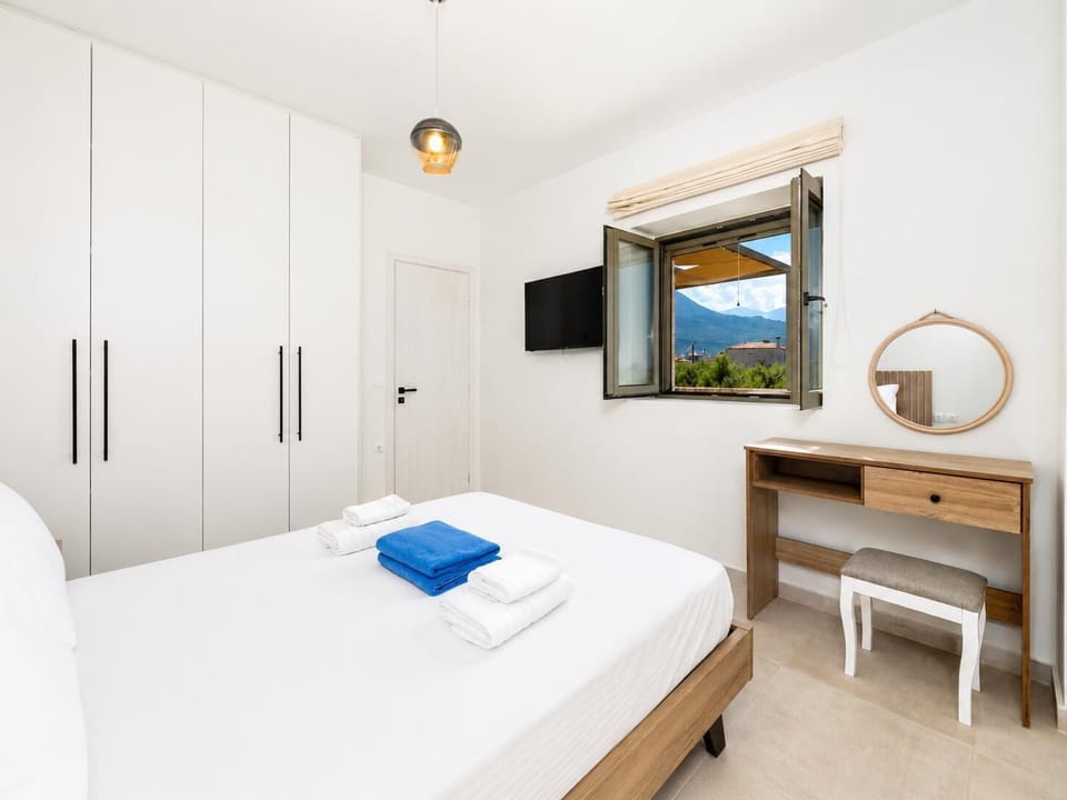 Double bedroom with A/C