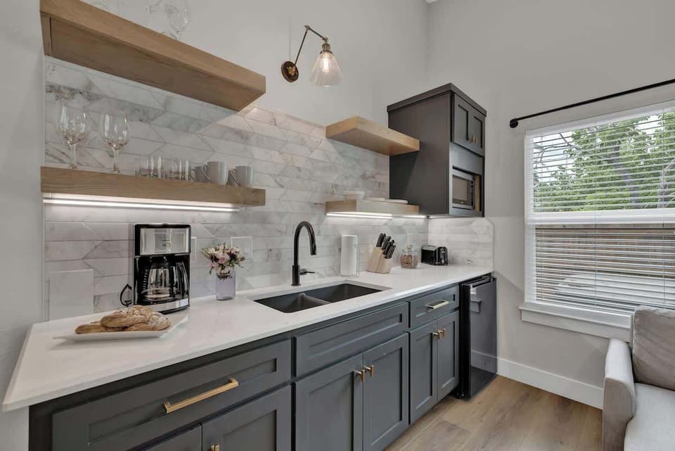 House, Multiple Beds, Hot Tub, City View (215 Mistletoe- Combo) | Private kitchen | Coffee/tea maker