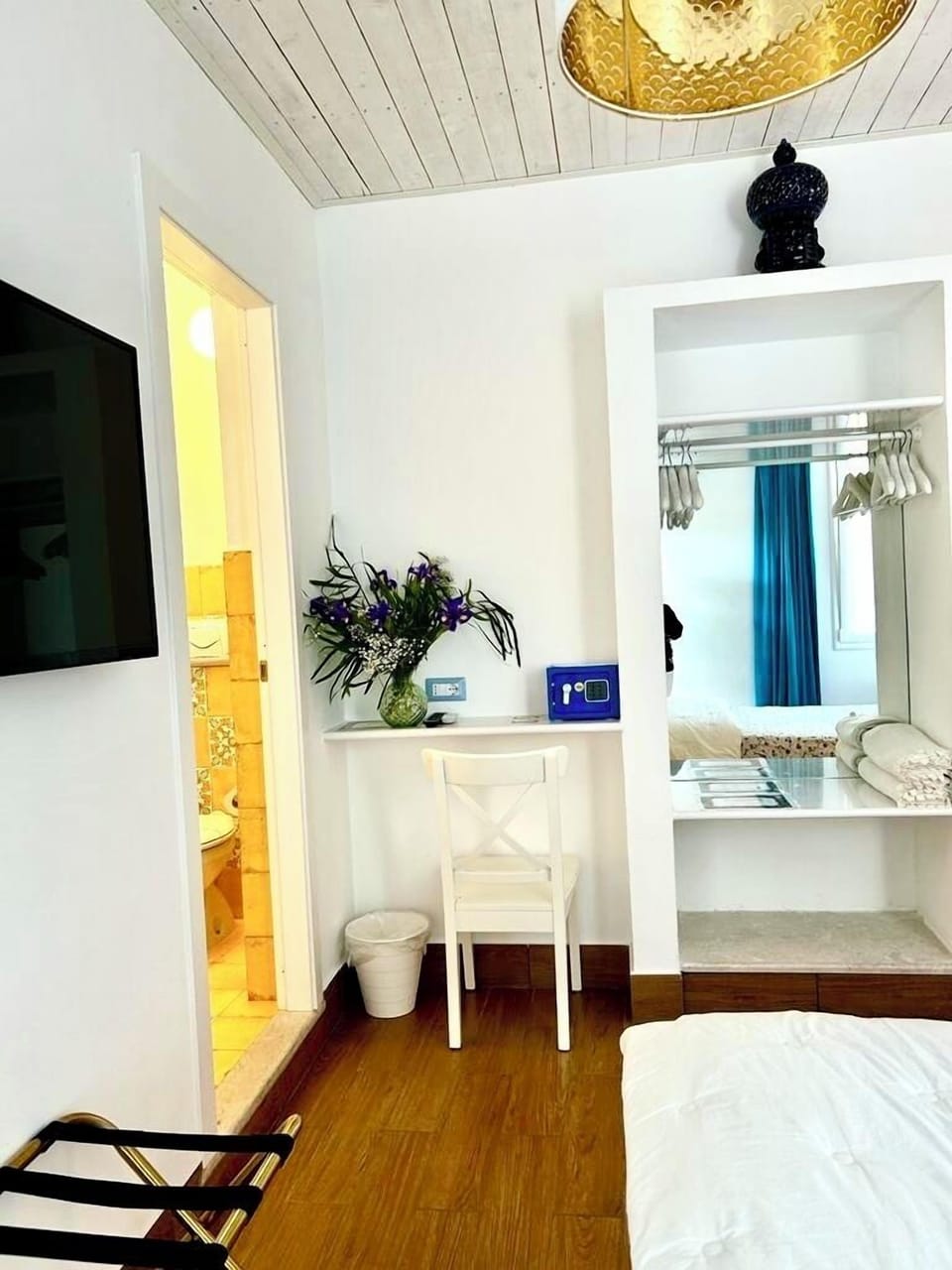 Deluxe Room, 1 Bedroom, Refrigerator, Courtyard Area | Minibar, in-room safe, individually decorated, desk