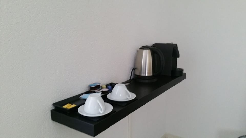 Superior Villa, 1 King Bed with Sofa bed, Shared Bathroom, Garden View | Coffee and/or coffee maker