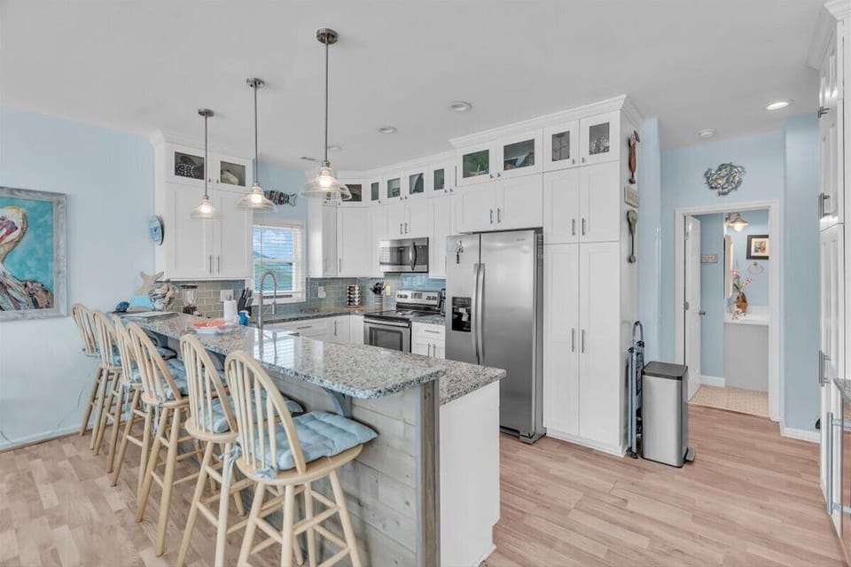 Kitchen - Main Level (level 3)