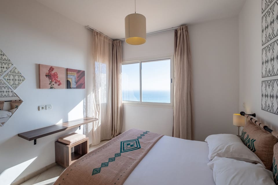 Comfort Bungalow, 2 Bedrooms | 2 bedrooms, in-room safe, blackout drapes, bed sheets