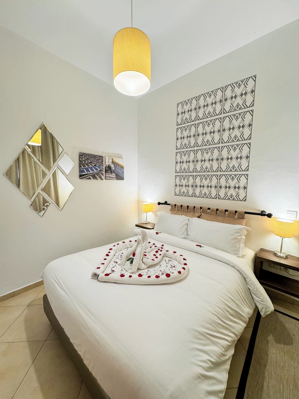 Comfort Bungalow, 2 Bedrooms | 2 bedrooms, in-room safe, blackout drapes, bed sheets