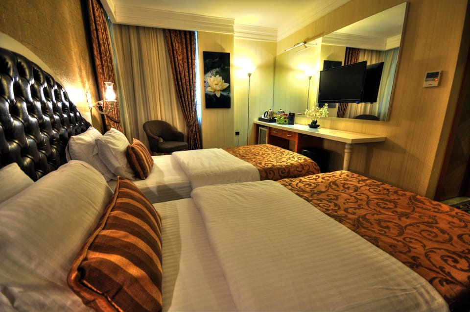 Standard Twin Room | Premium bedding, down comforters, minibar, in-room safe