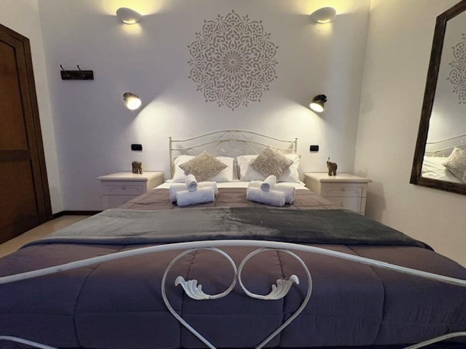 Deluxe Double or Twin Room | Frette Italian sheets, premium bedding, down comforters, pillowtop beds