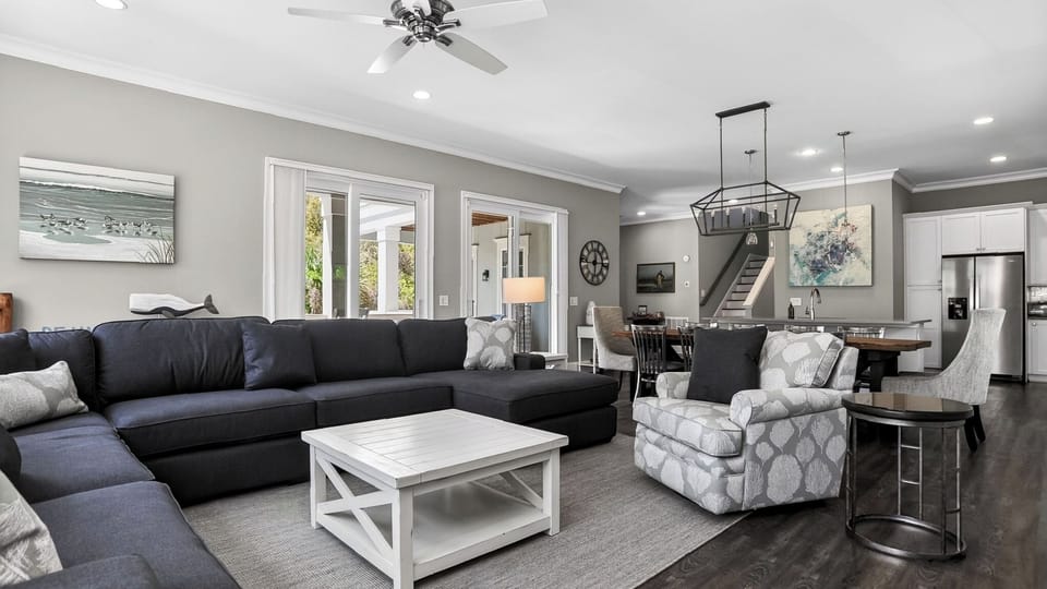 House (5 Bedrooms) | Interior