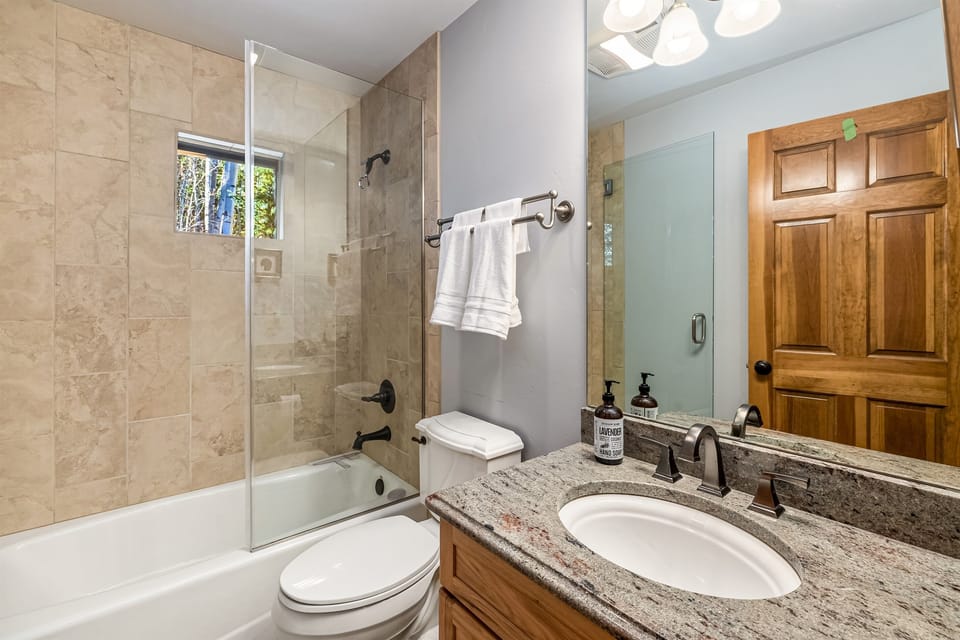 Second Floor Full Bathroom