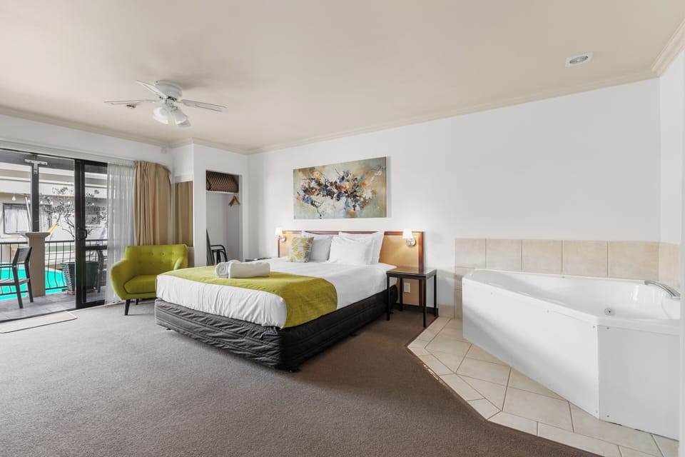 Soundproofing, iron/ironing board, free WiFi, bed sheets