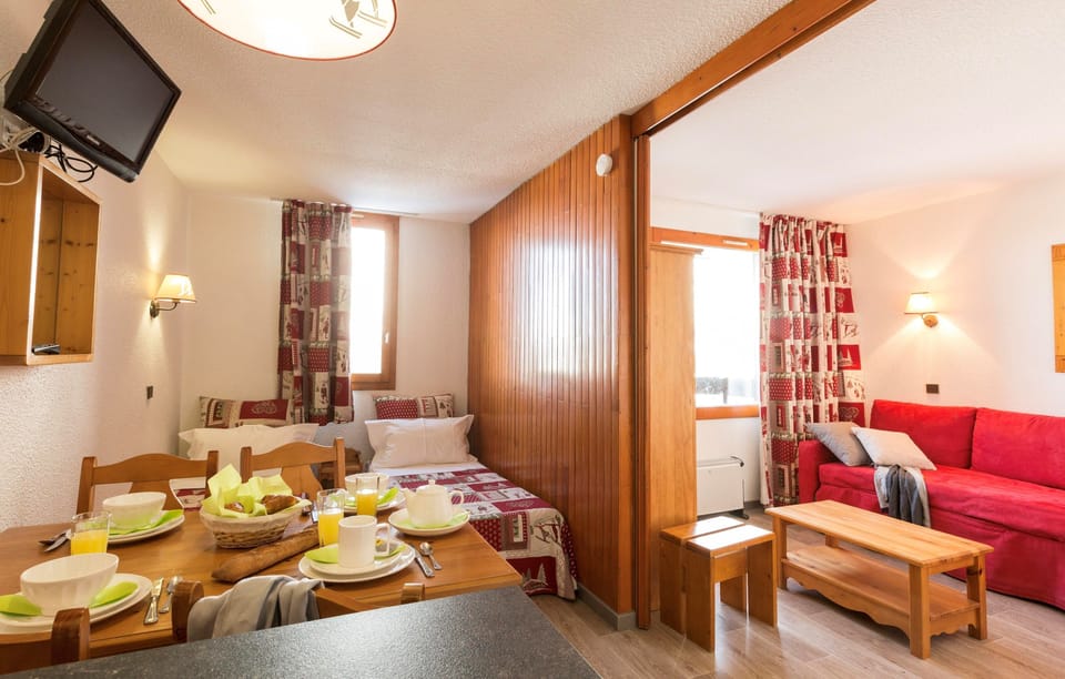 There are 4 Single beds in this unit.