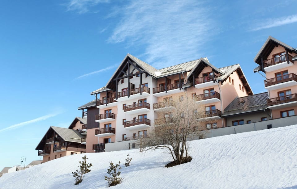 Your next ski vacation starts here.