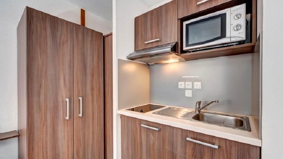 Make a quick meal in your kitchenette.