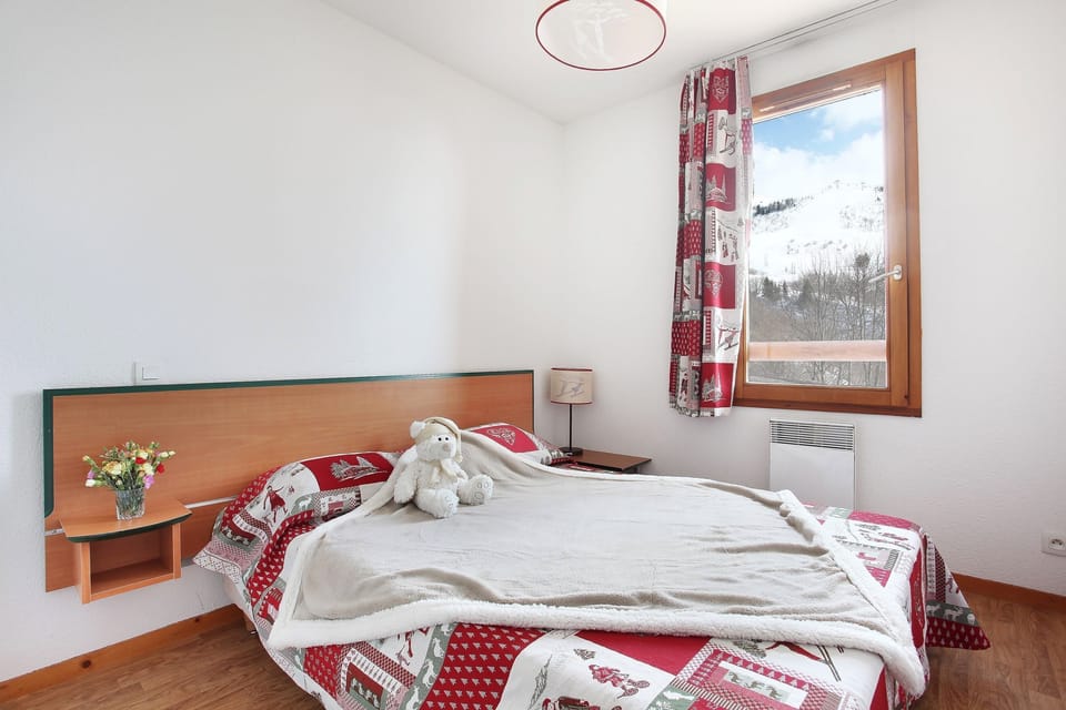 Drift to sleep in the comfortable double bed.