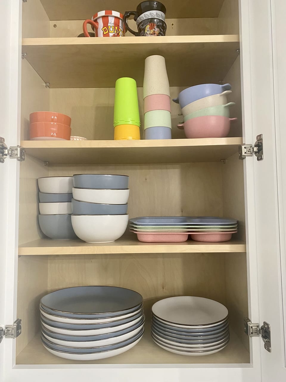 Complete with children's serve ware and utensils.  