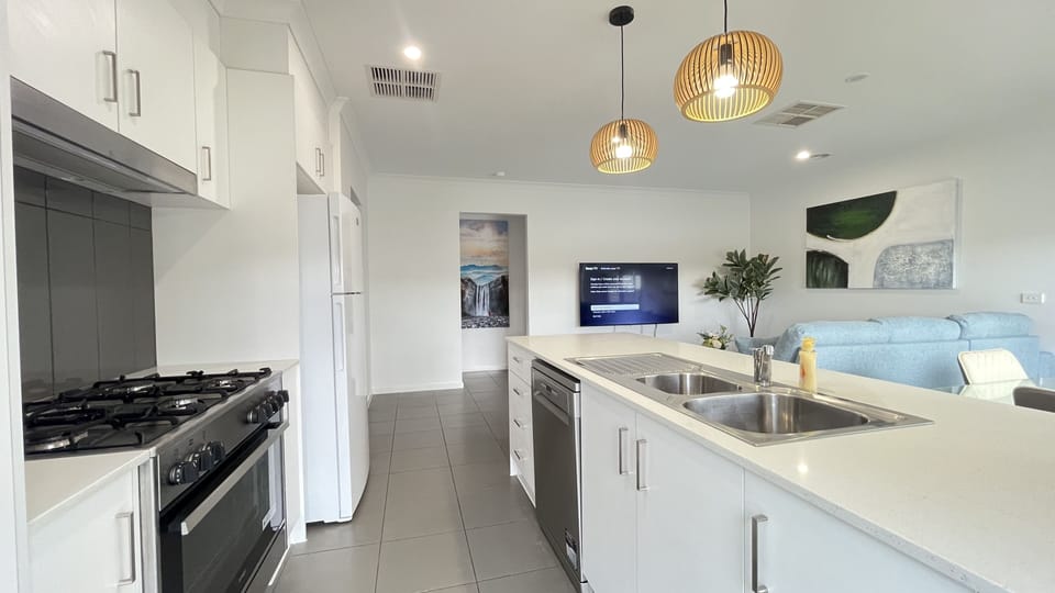 Family House | Private kitchen | Fridge, microwave, oven, stovetop