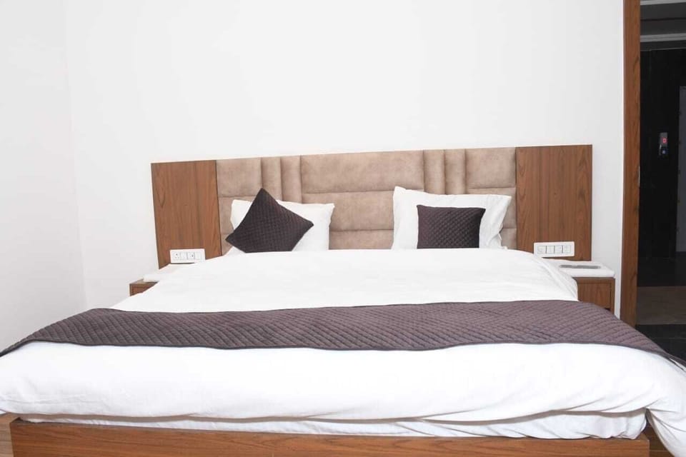 Deluxe Single Room | Free WiFi