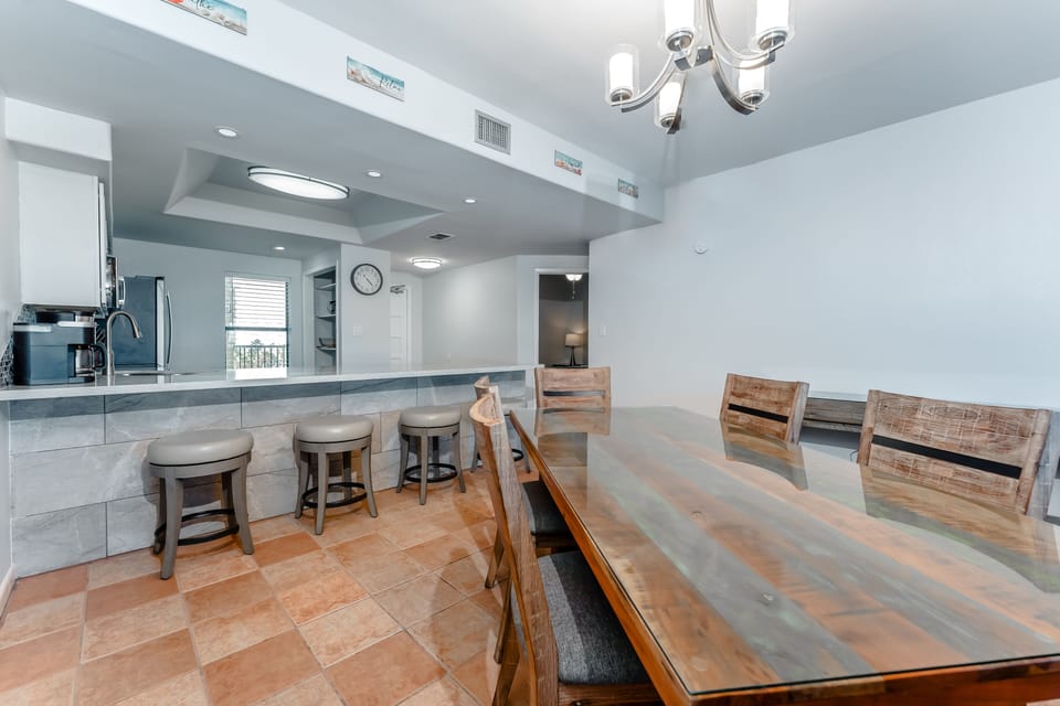 With this open floor plan don't worry if you're the one cooking, you wont miss a beat in the conversations.