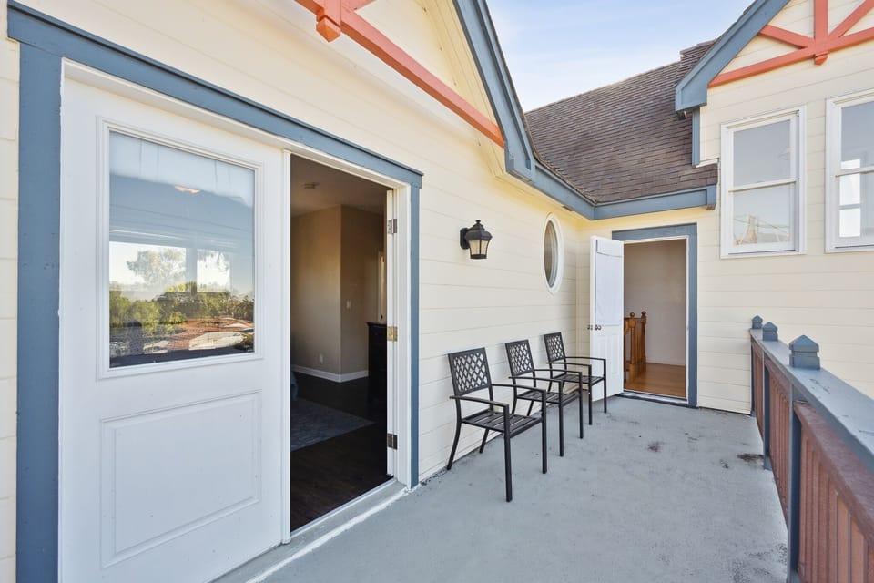 House, 3 Bedrooms | Property grounds
