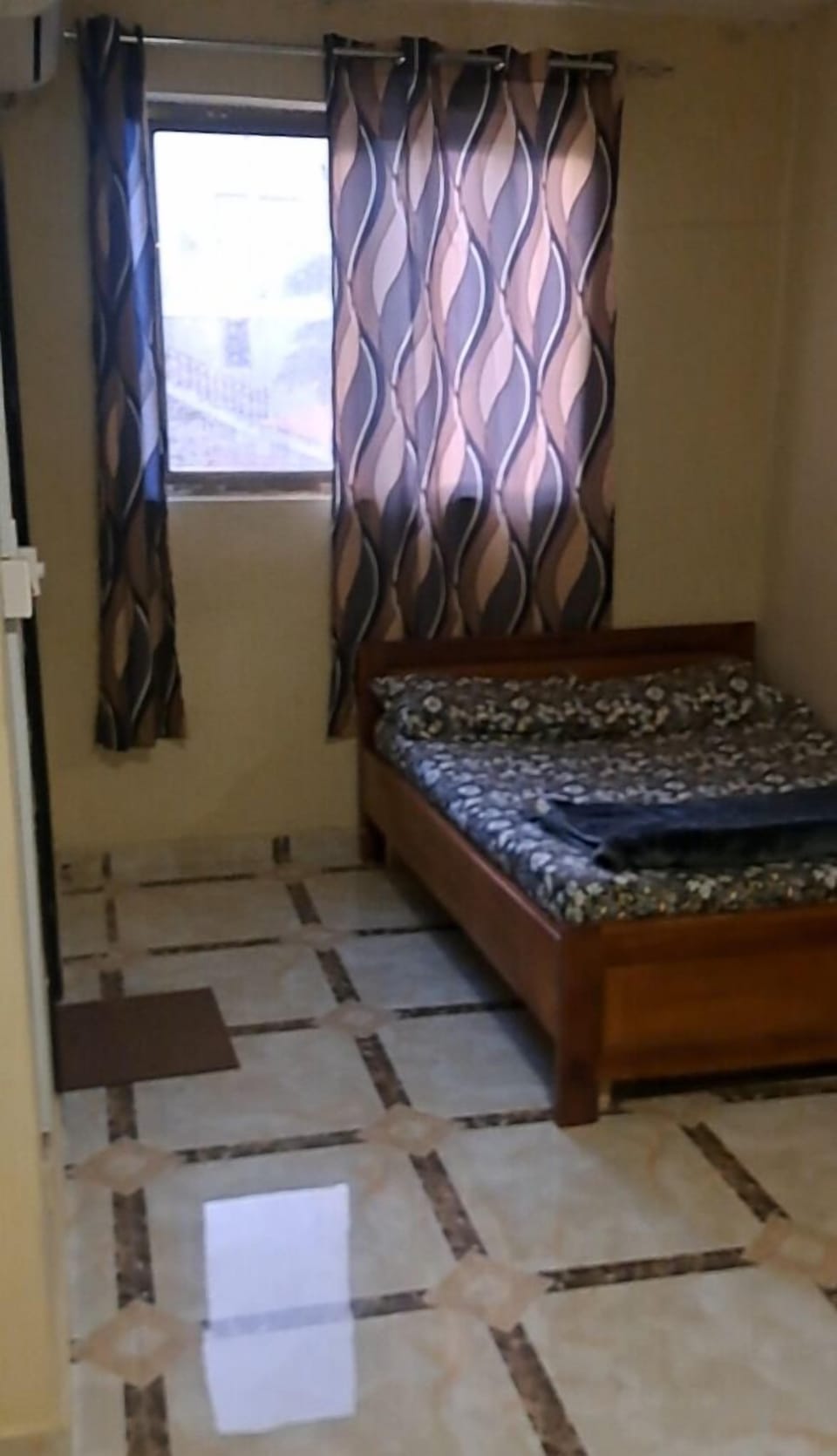 Economy Apartment | 10 bedrooms, blackout drapes