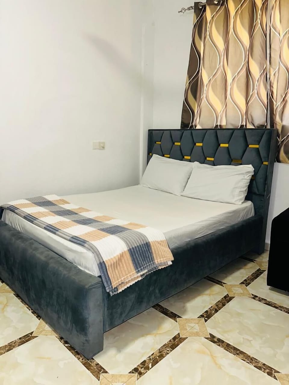 Economy Apartment | 10 bedrooms, blackout drapes