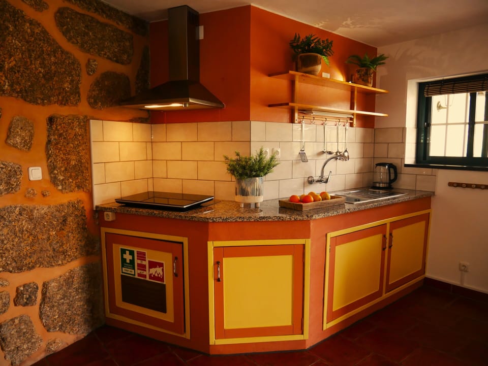 Traditional Apartment | Private kitchen