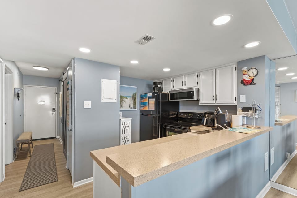 Plenty of counter space allows you to pack the coolers faster!