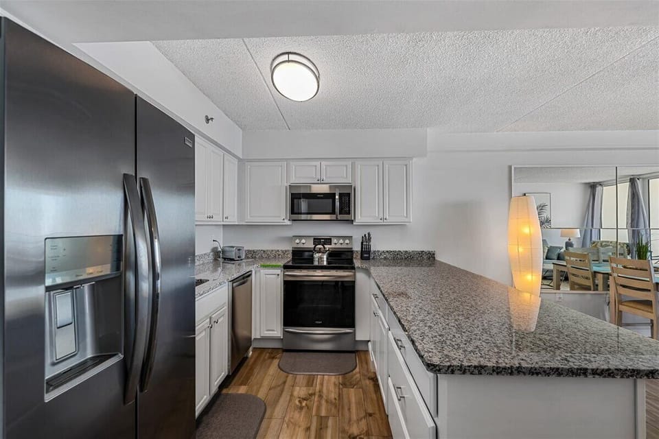 The Chef in your Family will Fall in Love with the Bright & Spacious Kitchen!