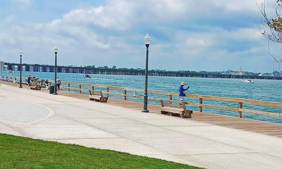 Parrot Bay Fishing Pier