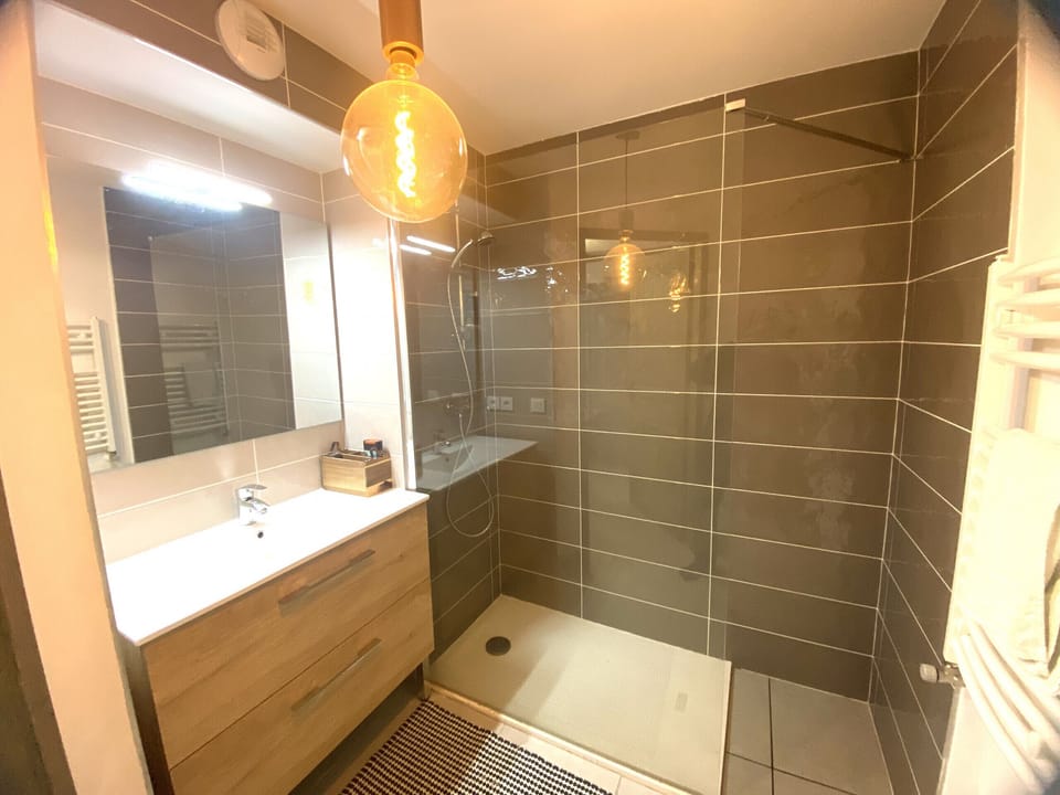 SDB avec douche italienne