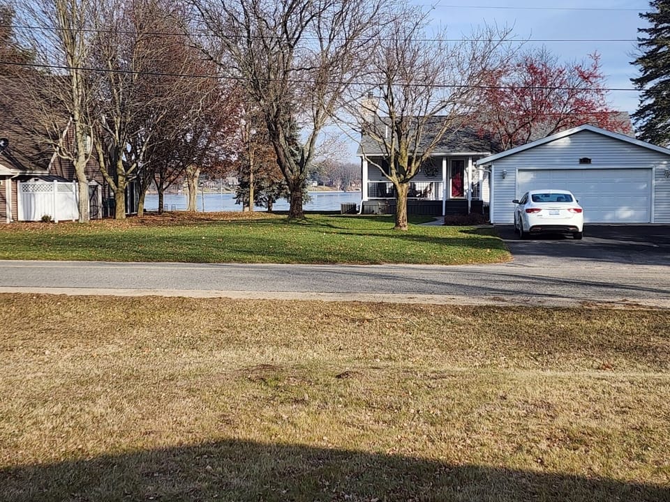 Lake access is between these two houses.