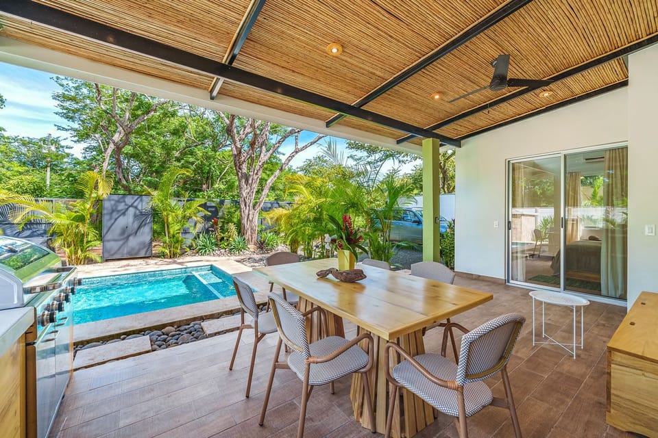 Outdoor dining and BBQ area