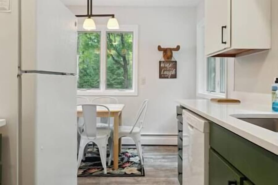 Kitchen/dishwasher