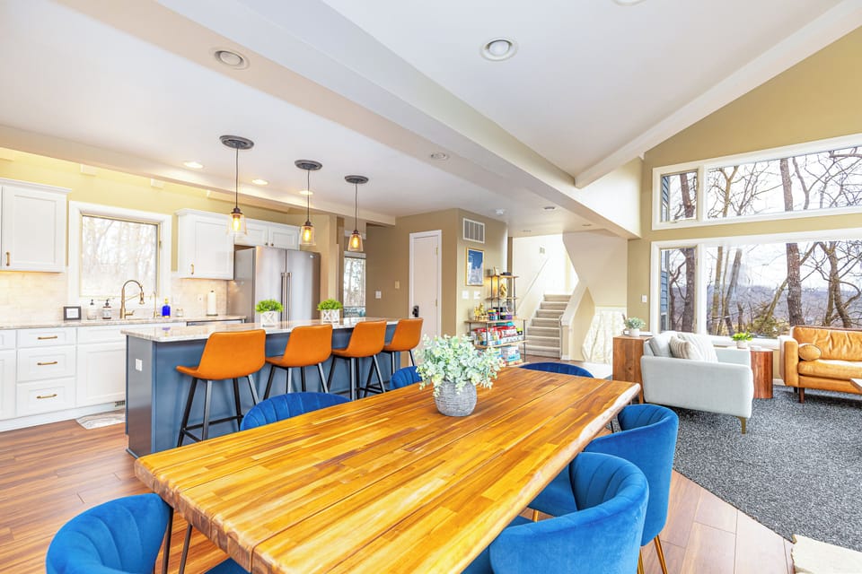 Seamless open concept that allows you to cook & entertain all at once.