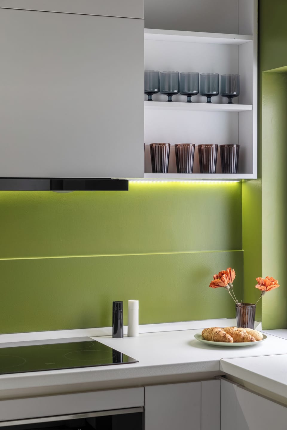 Deluxe Apartment | Private kitchen | Espresso maker, coffee/tea maker, full-size fridge, microwave