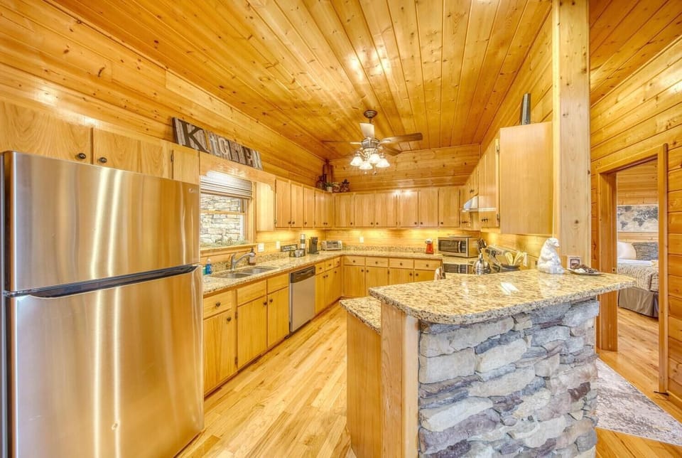 "Very clean and nicely equipped kitchen" - Denise, Jul 2024.