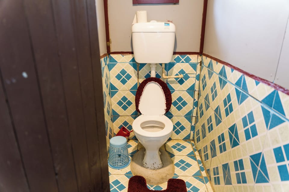 Basic Double Room, Multiple Beds, Balcony, Ocean View | Bathroom | Free toiletries
