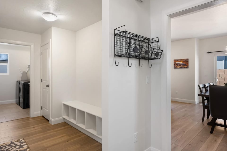House, 4 Bedrooms | Interior