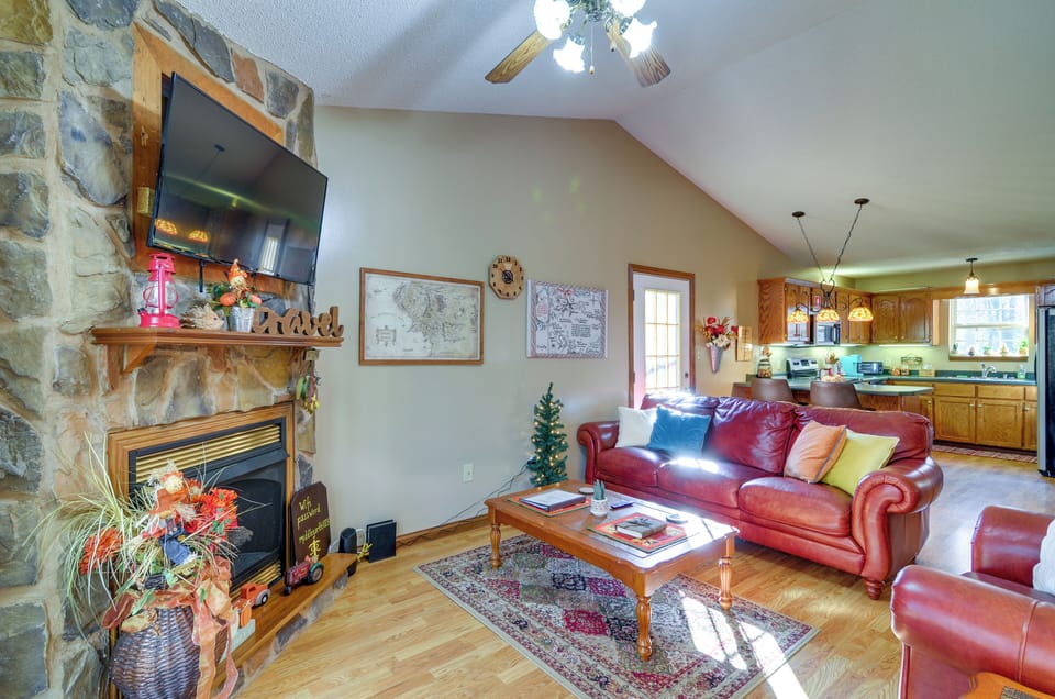 House (3 Bedrooms) | Interior