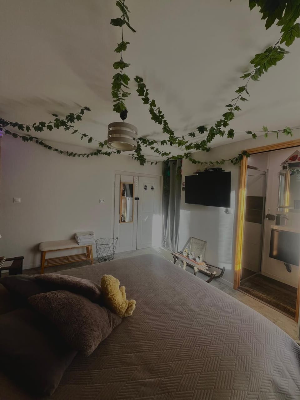 Comfort Double Room | Free WiFi, bed sheets